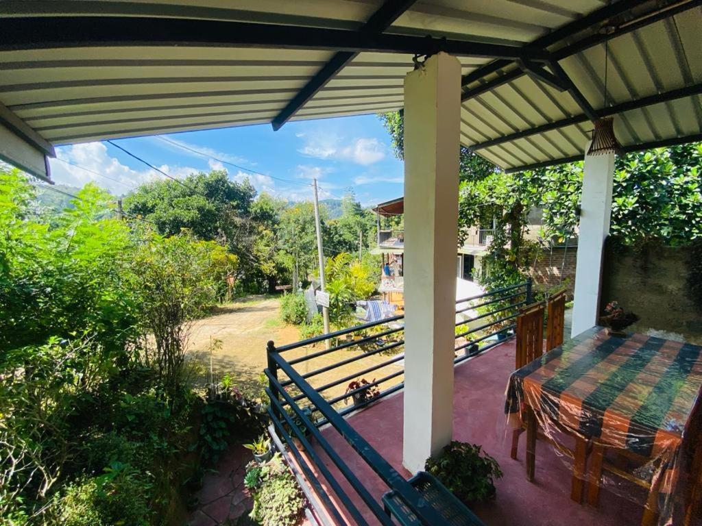Mellow Homestay Ella Exterior photo